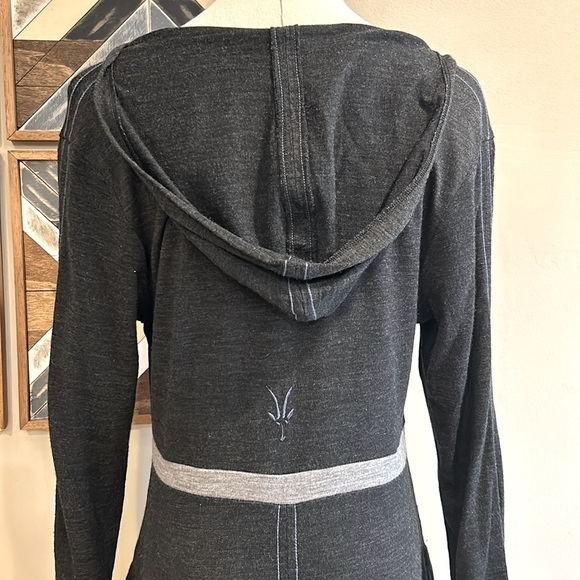 IBEX Women’s 100% Merino Wool Grey Hooded V-Neck Dress Medium - Picture 5 of 8